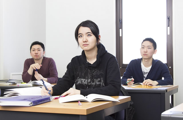 医歯専門予備校 メルリックス学院の特徴